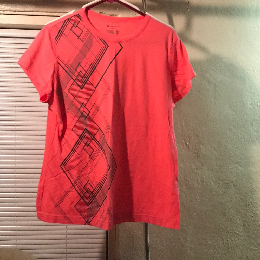 Coral tee